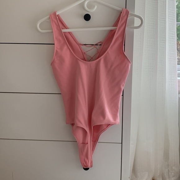Aritzia Wilfred Free Pink V-neck lace up bodysuit (never worn) - Picture 4 of 7